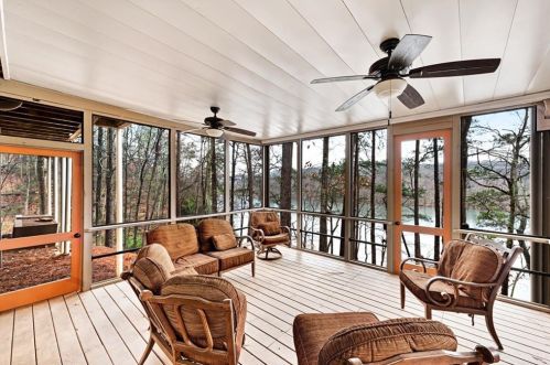 9615 Huntcliff Trce, Atlanta GA 30350-2615 exterior