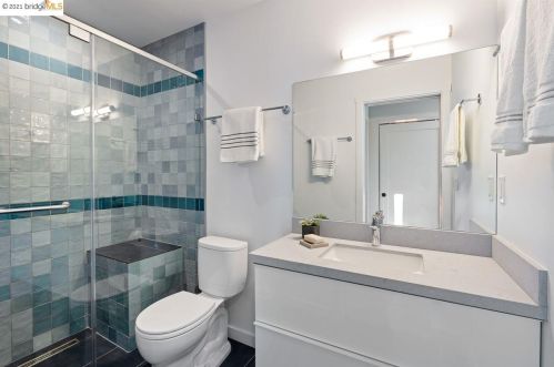 1429 10th St, Berkeley CA 94710-2328 exterior