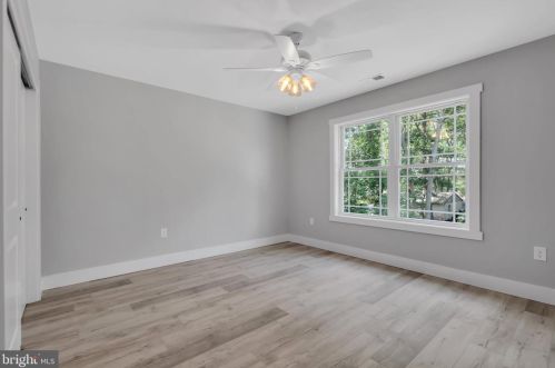 393 Hoover Ave, Berkeley Township NJ 08721-2866 exterior