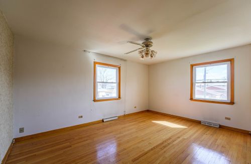 9351 Pr Ave, Chicago IL 60619-7220 exterior