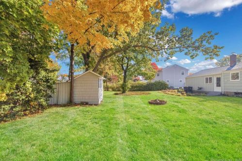 15 Bright St, Enfield CT 06082-5101 exterior