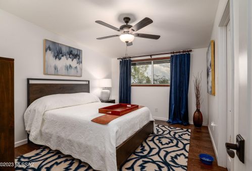 6101 Camino De Santa Valera, Tucson AZ  85718-3722 exterior