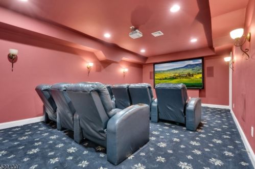 7 Chilton Rd, Chester NJ  07930-3107 exterior