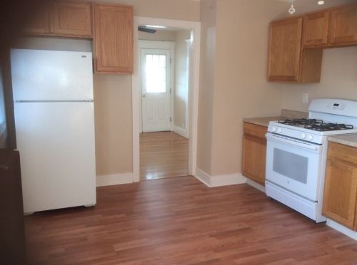 39 Daniel St, Springfield MA  01151-1526 exterior