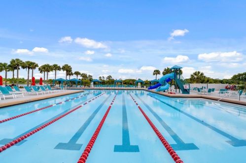 1580 Farrindon Cir, Lake Mary FL  32746-4361 exterior