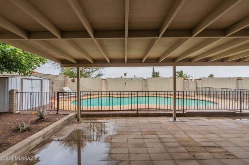 8424 23rd St, Tucson AZ  85710-6502 exterior