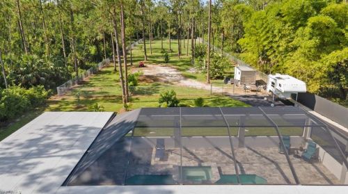 3790 8 Ave, Naples FL 34120-4923 exterior