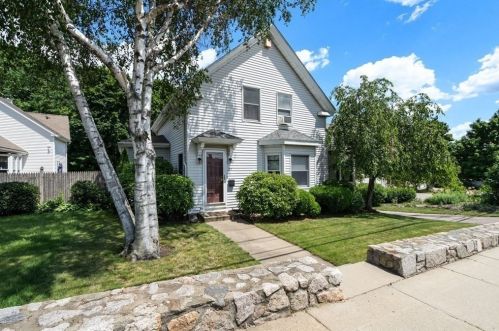 25 Beaumont St, Canton, MA 02021-2035