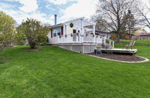 11709 Potter Rd, Milwaukee WI 53226-3658 exterior