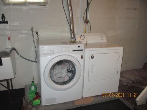 4319 87th St, Milwaukee WI  53222-1799 exterior