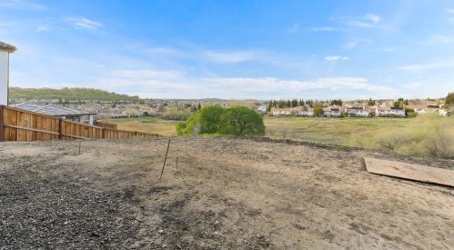 1990 Ritchie St, Folsom CA  95630 exterior