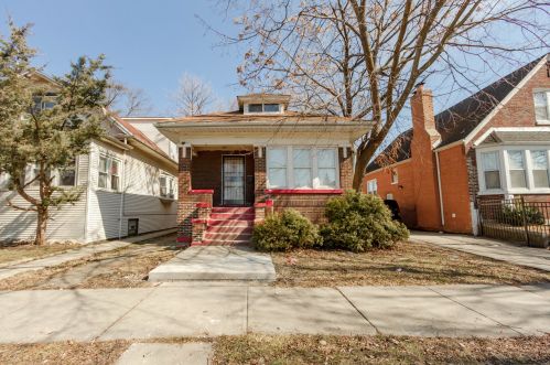 8329 Carpenter St, Chicago, IL 60620-3130