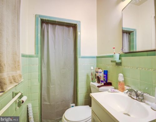 1323 Tewkesbury Pl, Washington DC 20012-2635 exterior