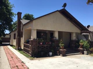1120 45th St, Los Angeles, CA 90011-3707