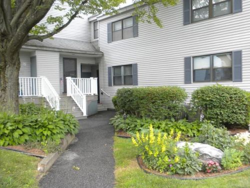 3 Rolling Hls, Lenox, MA 01240-2187