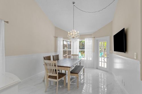 2700 41st St, Boca Raton FL  33434-5842 exterior