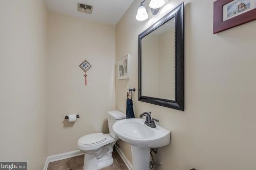 13824 Rippling Brk Dr, Silver Spring MD 20906-2302 exterior