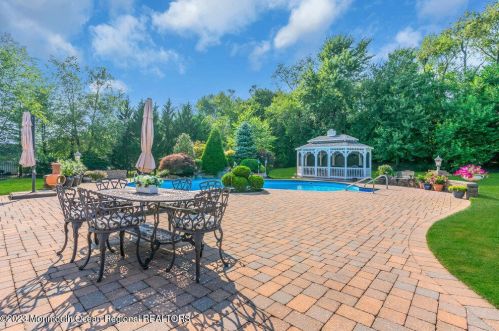 405 Peter Forman Dr, East Freehold NJ 07728-9348 exterior