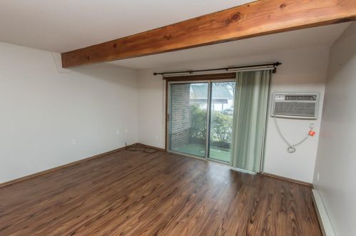 7820 Leon Ter, Milwaukee, WI 53218-2630