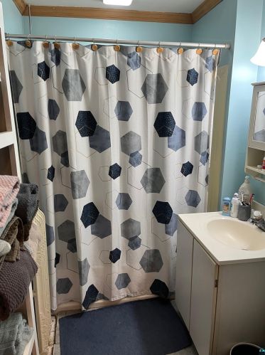 223 7 Ave, Duluth MN 55805-2008 exterior