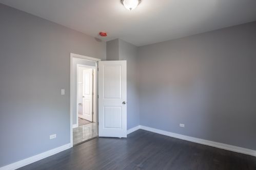 644 115 St, Chicago IL 60655-2806 exterior