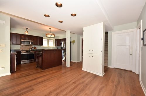 480 49th St, Milwaukee WI  53208-3664 exterior