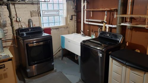 3621 Whipple St, Chicago IL 60655-2328 exterior