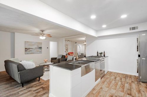 9930 Cloister Dr, Dallas TX 75228-3617 exterior