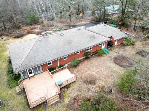 277 Box Mountain Dr, Vernon, CT 06066-6308