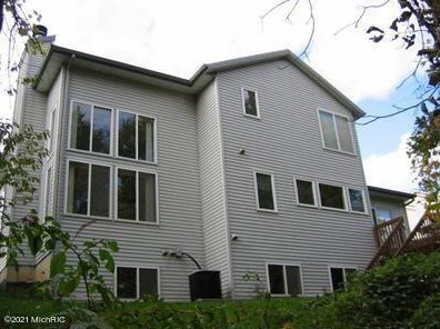 4550 Brookmeadow Ct, Grand Rapids MI 49512-5420 exterior