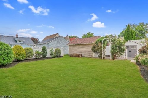 78 Benjamin St, Cranford NJ  07016-2622 exterior