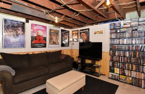 2353 56, Milwaukee WI 53210-2231 exterior