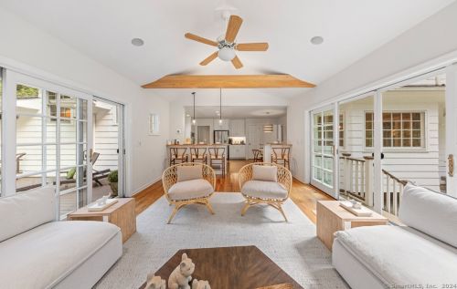 38 Pequot Trl, Westport CT 06880-2930 exterior