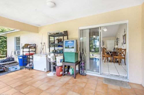 5305 Warren St, Naples FL 34113-8746 exterior