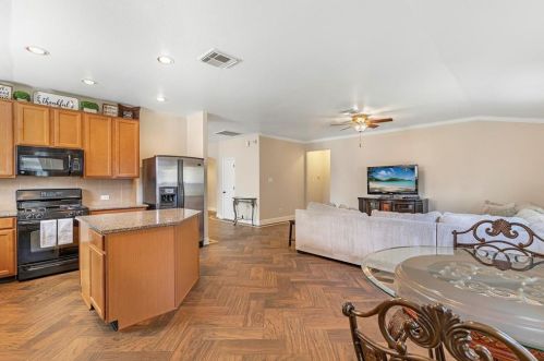 9810 Barr Spg Dr, Humble TX 77396-4228 exterior