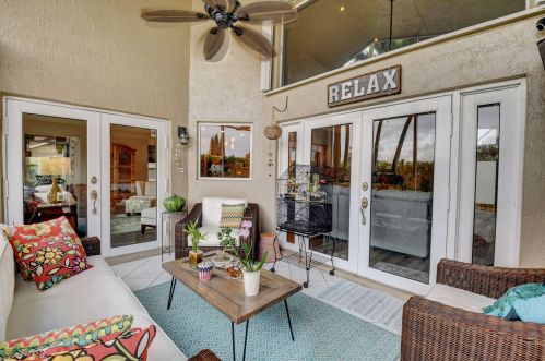 6141 Hook Ln, Boynton Beach FL 33437-4175 exterior