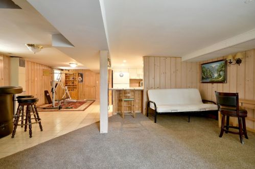 4536 Nottingham Ave, Chicago IL 60656-3825 exterior