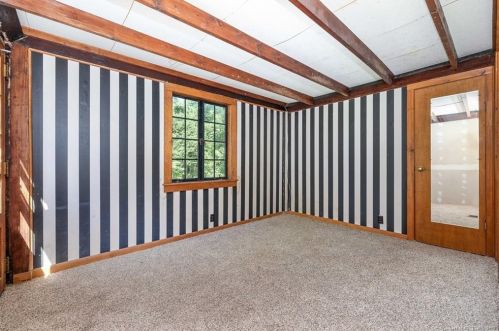 366 Litchfield Rd, Torrington CT 06791-2101 exterior