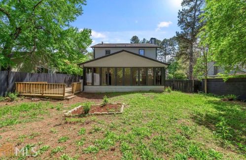 6276 Creekford Dr, Lithonia GA  30058-7913 exterior