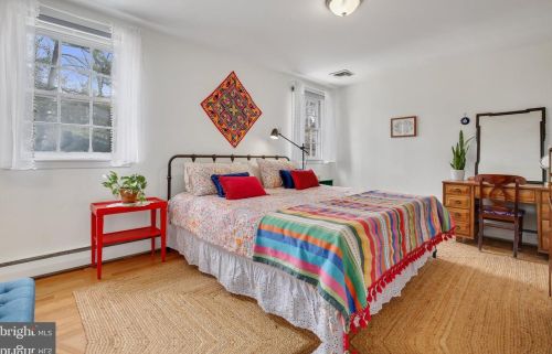 900 Balmoral Dr, Silver Spring MD  20903-1301 exterior