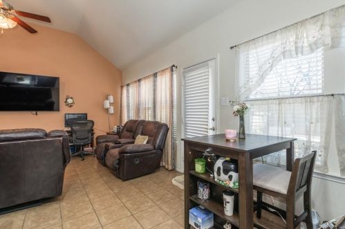 5938 Harbor Glen Dr, Dallas TX 75249-2828 exterior