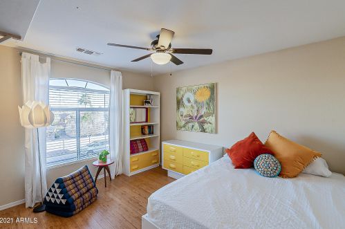 16026 10 St, Phoenix AZ 85086-0911 exterior