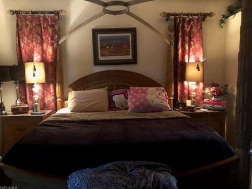 18463 Royal Hammock Blvd, Naples FL 34114-8931 exterior