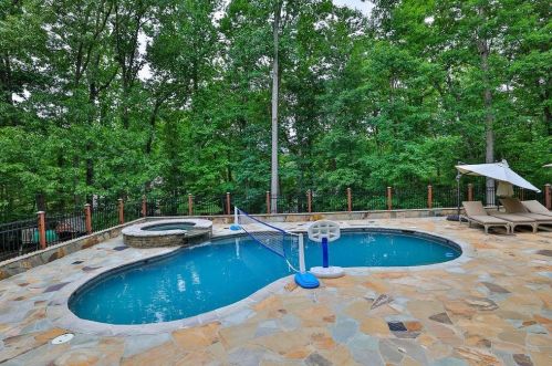 8069 Kenstone Ct, Atlanta GA 30350-4160 exterior