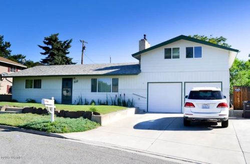 1111 29 Ave, Yakima WA  98902-1003 exterior