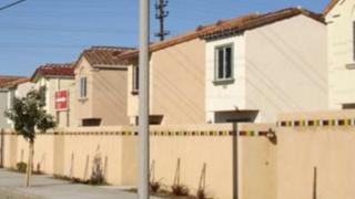 1527 Gage Ave, Los Angeles CA  90001-1723 exterior