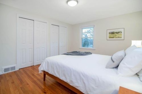 1110 Amostown Rd, West Springfield MA 01089-4309 exterior