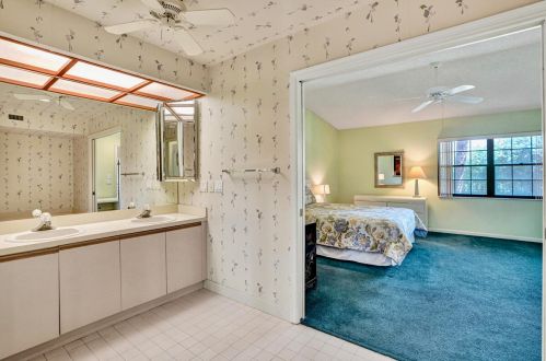 11217 Aspen Gln Dr, Boynton Beach FL 33437-1835 exterior