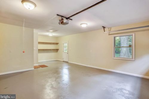 12908 Circle Dr, Rockville MD 20850-3717 exterior