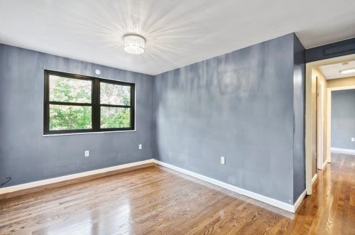 308 Frazier Dr, Pittsburgh PA 15235-5257 exterior